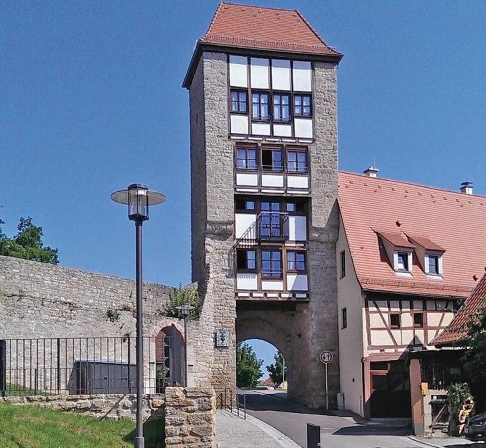 Jakobsturm Ferien Im Turm Rottingen Exterior photo